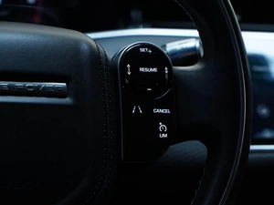 Внедорожник Land Rover Range Rover Evoque 2020 года, 3049777 рублей, Москва