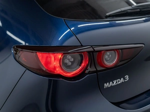 Хетчбэк Mazda 3 2021 года, 1910000 рублей, Красноярск