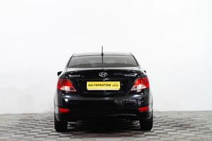 Седан Hyundai Solaris 2011 года, 679000 рублей, Сургут