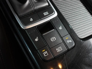 Седан Kia Optima 2018 года, 2129000 рублей, Воронеж