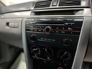 Хетчбэк Mazda Axela 2004 года, 489000 рублей, Красноярск