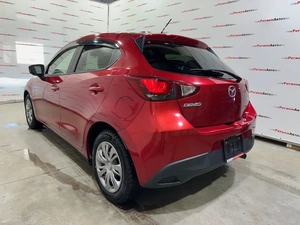 Хетчбэк Mazda Demio 2015 года, 1050000 рублей, Красноярск