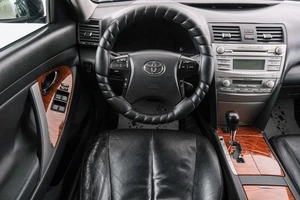 Седан Toyota Camry 2010 года, 1339000 рублей, Красноярск