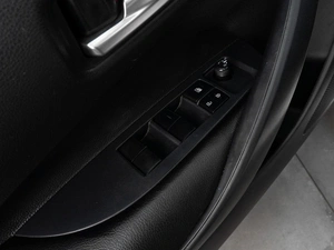 Седан Toyota Corolla 2019 года, 1799000 рублей, Тюмень