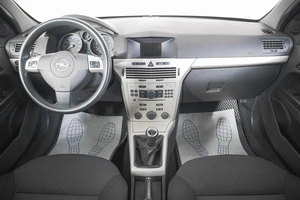 Хетчбэк Opel Astra 2007 года, 399000 рублей, Кемерово