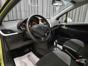 Хетчбэк Peugeot 207 2008 года, 395000 рублей, Красноярск