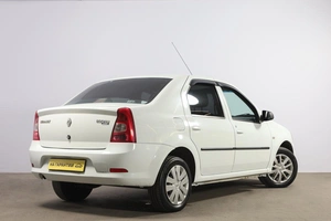 Седан Renault Logan 2014 года, 499000 рублей, Новосибирск