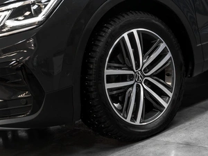 Внедорожник Volkswagen Tiguan 2021 года, 3499000 рублей, Тюмень