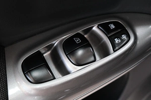 Внедорожник Nissan Juke 2011 года, 999000 рублей, Омск