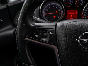 Хетчбэк Opel Astra 2012 года, 798000 рублей, Краснодар