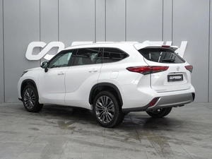 Внедорожник Toyota Highlander 2025 года, 5775000 рублей, Воронеж