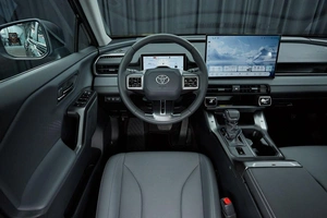 Внедорожник Toyota RAV4 2026 года, 4100000 рублей, Красноярск