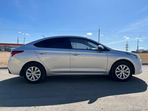 Седан Hyundai Solaris 2019 года, 1500000 рублей, Красноярск