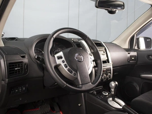 Внедорожник Nissan X-Trail 2011 года, 1275000 рублей, Омск