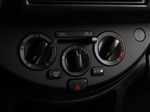 Хетчбэк Nissan Note 2011 года, 799000 рублей, Тюмень