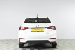 Седан Hyundai Solaris 2018 года, 1399000 рублей, Челябинск