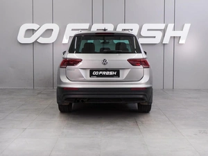 Внедорожник Volkswagen Tiguan 2018 года, 2269000 рублей, Воронеж