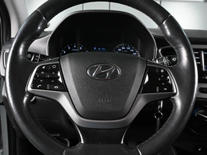 Седан Hyundai Solaris 2018 года, 1445000 рублей, Ростов-на-Дону