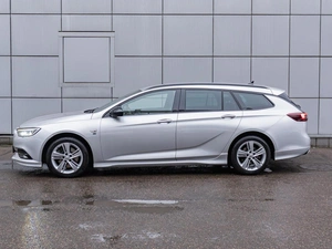 Универсал Opel Insignia 2020 года, 2169000 рублей, Санкт-Петербург