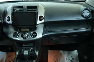 Внедорожник Toyota RAV4 2012 года, 1519000 рублей, Омск