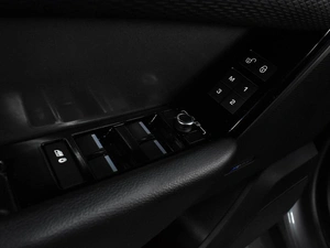 Внедорожник Land Rover Range Rover Velar 2017 года, 3339000 рублей, Воронеж