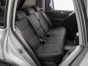 Внедорожник Volkswagen Tiguan 2011 года, 979000 рублей, Тюмень