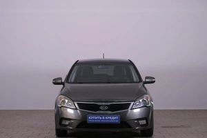 Хетчбэк Kia Ceed 2011 года, 569000 рублей, Омск