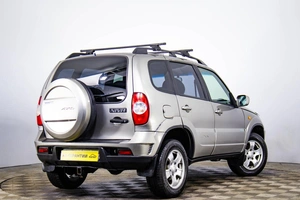 Внедорожник Chevrolet Niva 2010 года, 479000 рублей, Пермь
