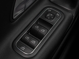 Хетчбэк Mercedes-benz A-класс 2019 года, 2130000 рублей, Краснодар