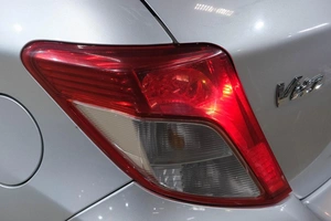 Хетчбэк Toyota Vitz 2013 года, 699000 рублей, Новокузнецк