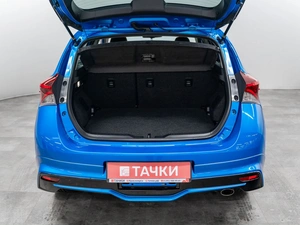 Хетчбэк Toyota Auris 2015 года, 1350000 рублей, Красноярск