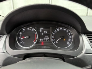 Хэтчбек Skoda Rapid 2015 года, 820000 рублей, Брянск