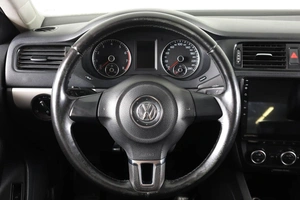 Седан Volkswagen Jetta 2013 года, 819000 рублей, Пермь