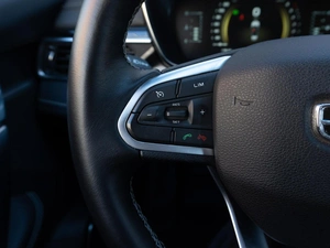 Внедорожник Geely Atlas Pro 2024 года, 2399000 рублей, Саратов