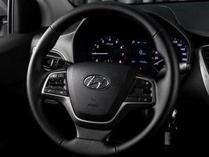 Седан Hyundai Solaris 2018 года, 1365000 рублей, Тюмень