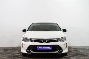 Седан Toyota Camry 2017 года, 2039000 рублей, Сургут