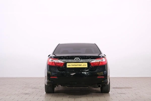Седан Toyota Camry 2012 года, 1729000 рублей, Омск
