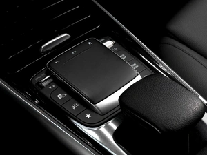 Внедорожник Mercedes-benz GLA-класс 2021 года, 3389000 рублей, Тюмень