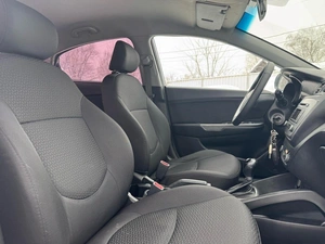 Седан Kia Rio 2016 года, 1019000 рублей, Ижевск