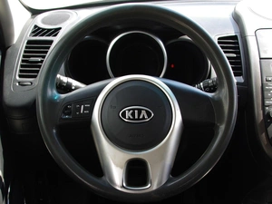Хетчбэк Kia Soul 2012 года, 1050000 рублей, Владимир