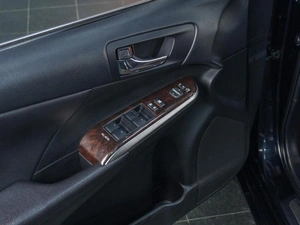 Седан Toyota Camry 2015 года, 2299000 рублей, Сургут