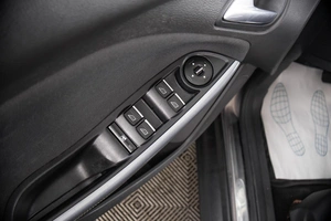 Хетчбэк Ford Focus 2011 года, 1099000 рублей, Пермь