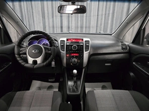 Минивэн Kia Venga 2011 года, 780000 рублей, Красноярск