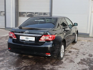 Седан Toyota Corolla 2011 года, 1020000 рублей, Железногорск