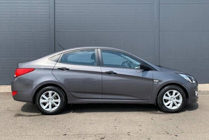 Седан Hyundai Solaris 2014 года, 775000 рублей, Солонцы