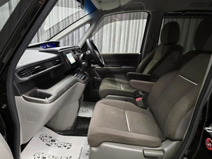Минивэн Honda Stepwgn 2015 года, 1530000 рублей, Красноярск