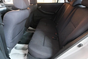 Хетчбэк Toyota Corolla 2002 года, 569000 рублей, Омск