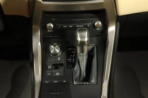 Внедорожник Lexus NX 2019 года, 3299000 рублей, Новосибирск