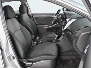 Хетчбэк Hyundai Solaris 2015 года, 1239000 рублей, Ростов-на-Дону