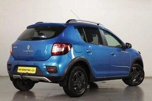 Хетчбэк Renault Sandero Stepway 2017 года, 1279000 рублей, Челябинск